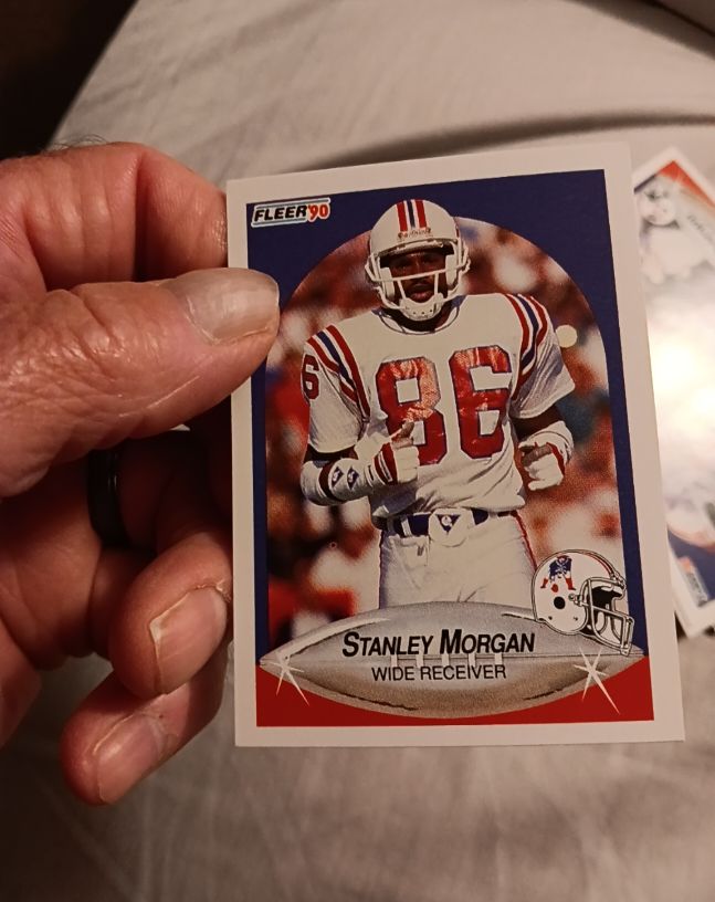 1990 Fleer #323 Stanley Morgan — front