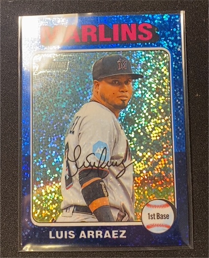 2024 Topps Heritage #341 Luis Arraez Blue Sparkle Refractor — front
