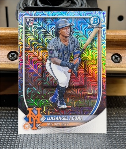 2025 Bowman Chrome #32 Luisangel Acuna Mojo Refractor — front