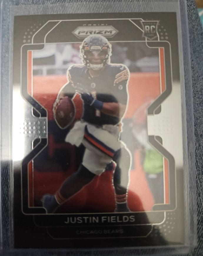 2021 Panini Chronicles Prizm Black #PB-3 Justin Fields — front