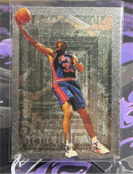 1994-95 Topps Embossed #103 Grant Hill Rookie — front