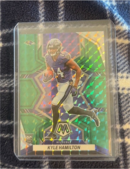 2022 Panini Mosaic #288 Kyle Hamilton DEB — front