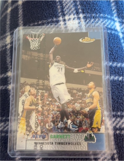 1996 Fleer #21 Kevin Garnett — front