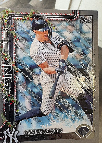 2025 Topps Holiday #H29 Giancarlo Stanton — front