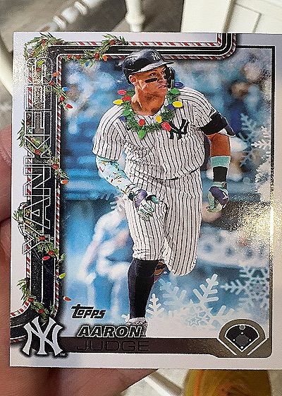 2025 Topps Holiday #H161 Aaron Judge — front