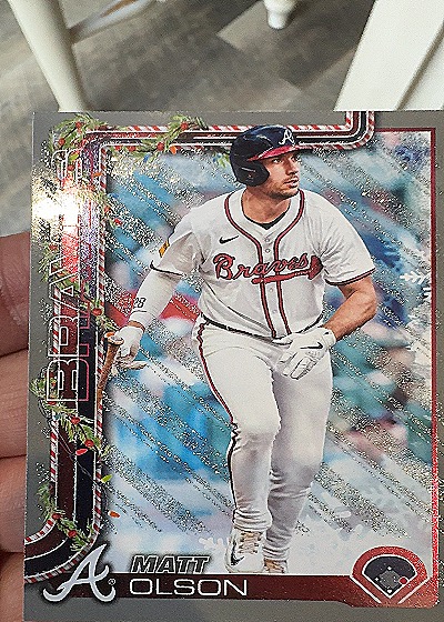 2025 Topps Holiday #H15 Matt Olson — front