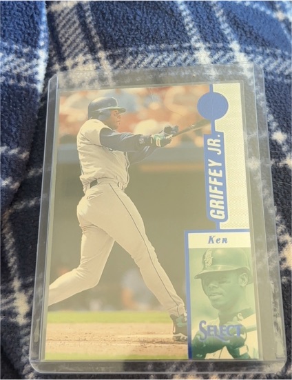 1997 Pinnacle Select #47 Ken Griffey Jr. — front