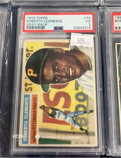 1956 Topps #33 Roberto Clemente — front