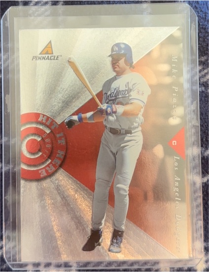 1998 Pinnacle Hit It Here #3 Mike Piazza — front