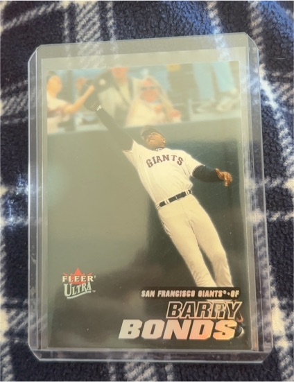 2001 Fleer Ultra #182 Barry Bonds — front