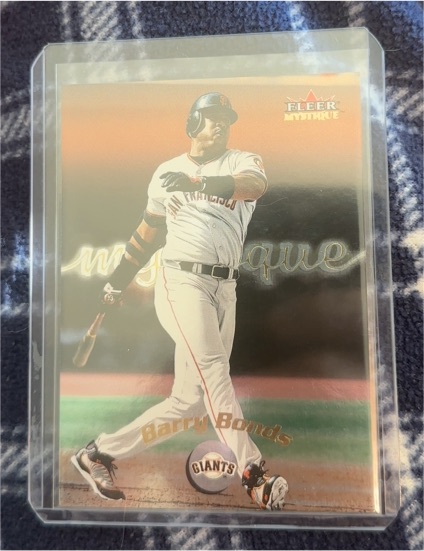 2000 Fleer Mystique Barry Bonds — front
