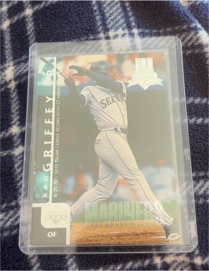 1998 Upper Deck #225 Ken Griffey Jr. — front