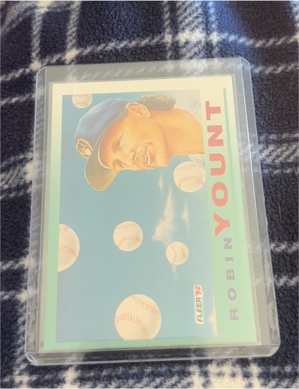 1992 Fleer #708 Robin Yount — front