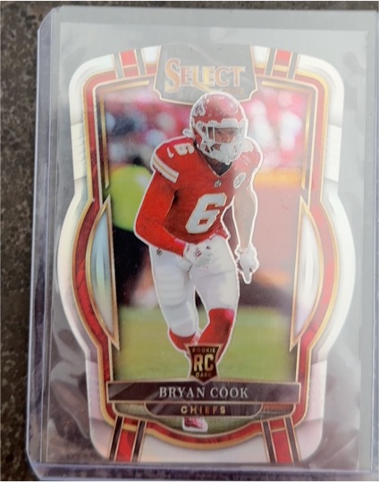 2022 Panini Select #252 Bryan Cook Black and Red Prizm Die Cut — front