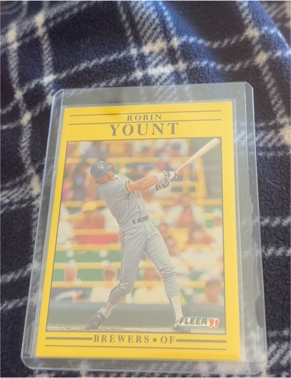 1991 Fleer #601 Robin Yount — front