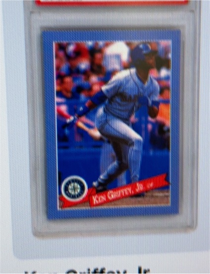 1993 Continental Baking Hostess #25 Ken Griffey Jr. — front