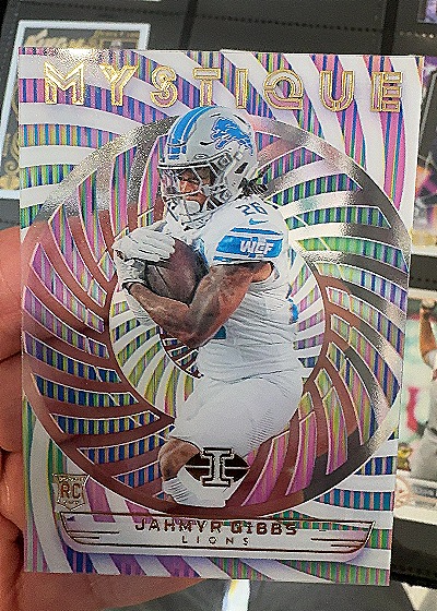 2023 Panini Illusions Mystique #12 Jahmyr Gibbs — front
