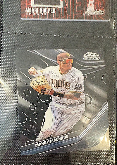 2023 Topps Chrome Black #174-19 Manny Machado — front