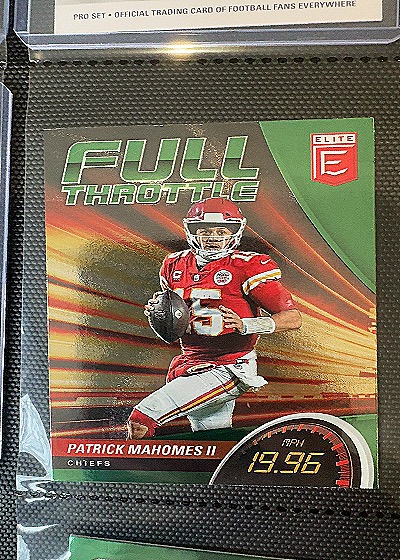 2022 Panini Donruss Elite Full Throttle Green #FT13 Patrick Mahomes II — front