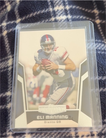 2022 Panini Prizm #18 Eli Manning — front