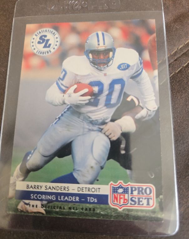 1992 Pro Set #13 Barry Sanders — front