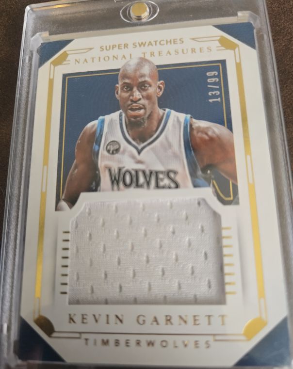 2015-16 Panini National Treasures Super Swatches #13 Kevin Garnett — front