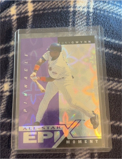 1998 Pinnacle All Star Epix Moment Purple Tony Gwynn — front