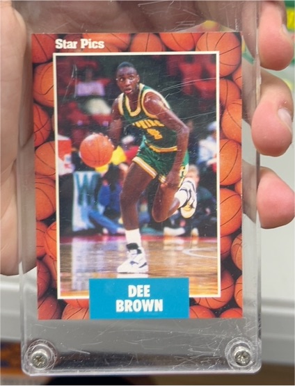 1990 Star Pics #8 Dee Brown — front
