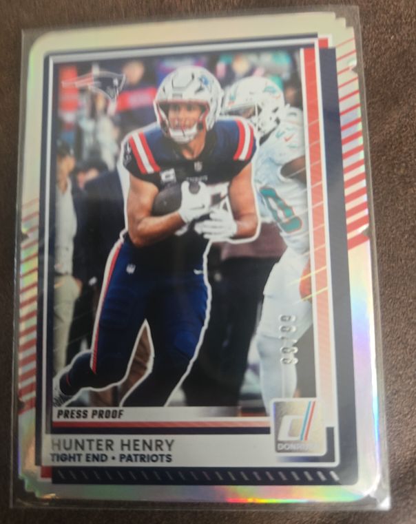 2025 Donruss #69 Hunter Henry — front