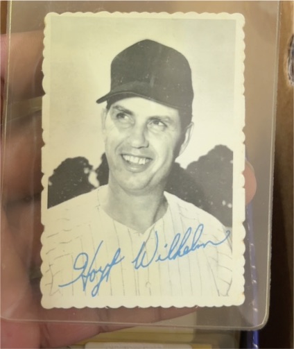 1969 Topps Deckle Edge #11 Hoyt Wilhelm — front