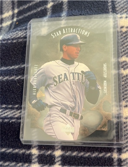 1997 Upper Deck Star Attractions #SA11 Alex Rodriguez — front