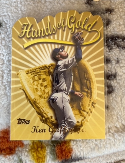 2000 Topps Hands of Gold #HG3 Ken Griffey Jr. — front
