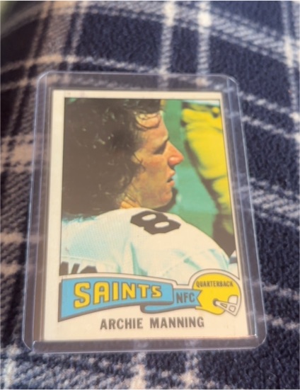 1975 Topps #135 Archie Manning — front