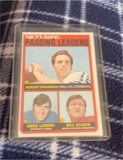 1972 Topps #4 NFC Passing Leaders Roger Staubach Greg Landry Bill Kilmer — front