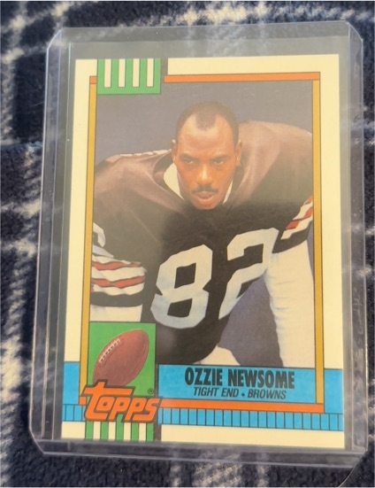 1990 Topps #168 Ozzie Newsome — front