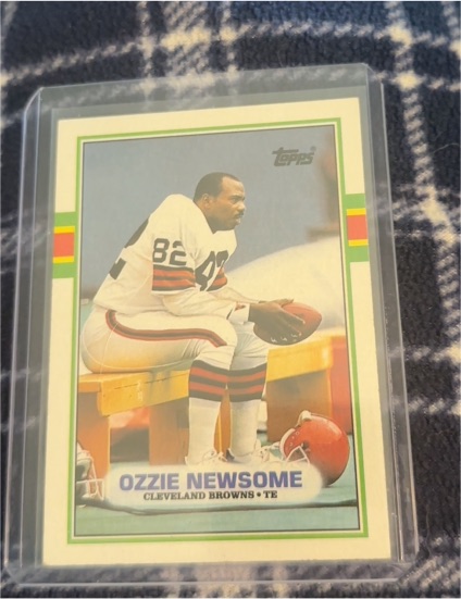 1989 Topps #151 Ozzie Newsome — front