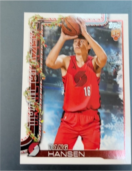 2025-26 Topps Holiday #H176 Yang Hansen — front