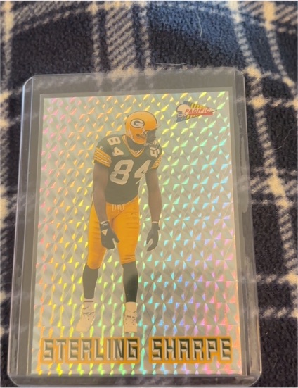 1993 Pacific Prism #84 Sterling Sharpe — front