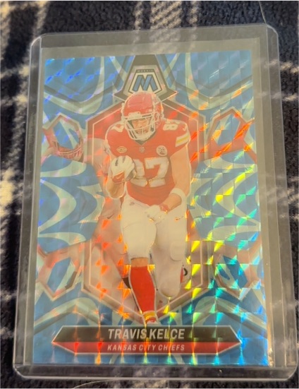 2024 Panini Mosaic #110 Travis Kelce — front