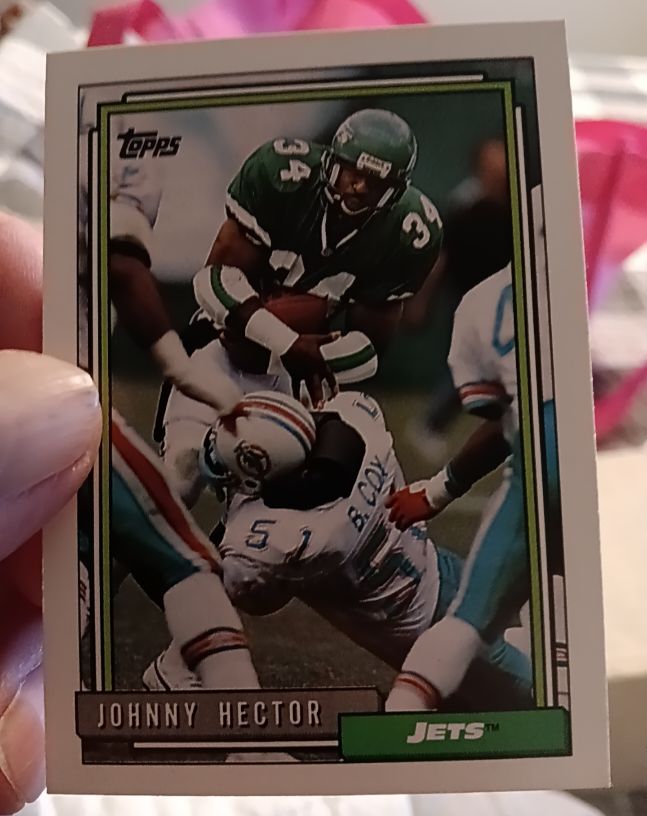 1992 Topps #305 Johnny Hector — front