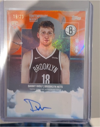 2025-26 Topps Basketball #CM-DW Danny Wolf Contemporary Marks Autograph Insert — front