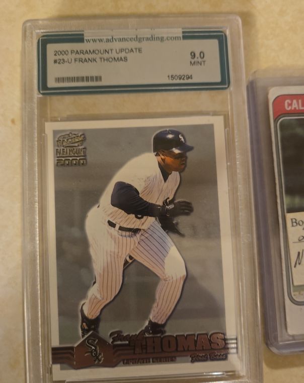 2000 Pacific Paramount Update #23-U Frank Thomas — front