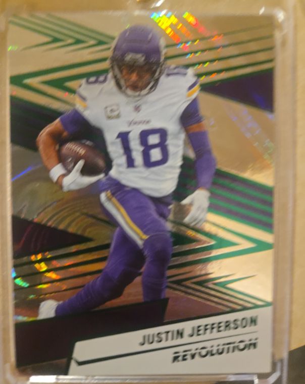 2025 Panini Revolution #50 Justin Jefferson — front