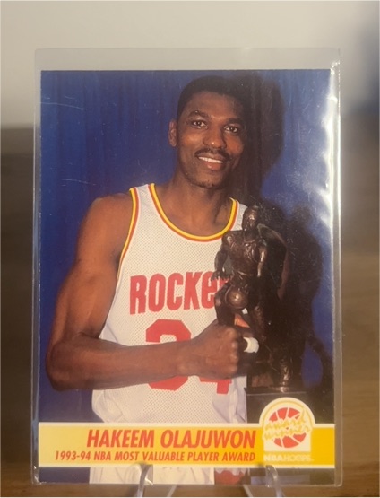 1994-95 Hoops #260 Hakeem Olajuwon — front