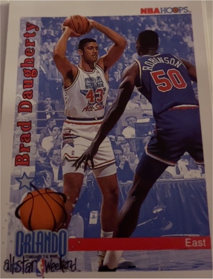 1992-93 Hoops #295 Brad Daugherty — front