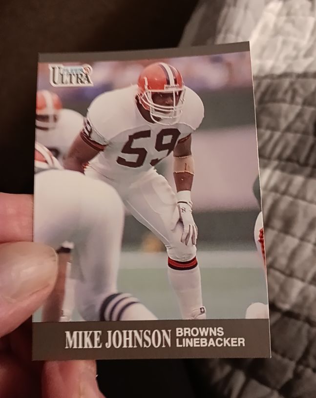 1991 Fleer Ultra #28 Mike Johnson — front