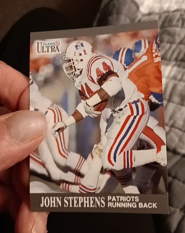 1991 Fleer Ultra #98 John Stephens — front
