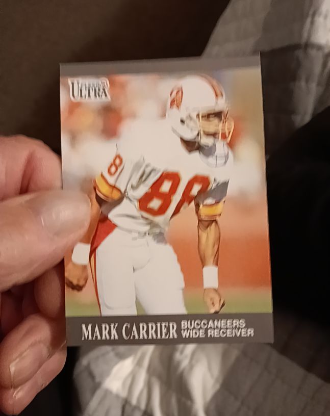 1991 Fleer Ultra #258 Mark Carrier — front