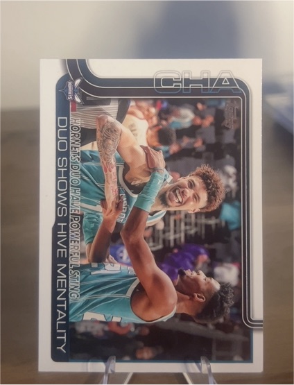2025-26 Topps #283 Hornets Duo Have Powerful Sting: Duo Shows Hive Mentality — front