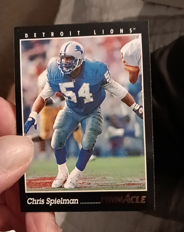 1993 Pinnacle #54 Chris Spielman — front
